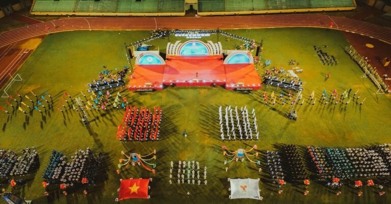 Top Techniques And Handy Advice For A Better Football Game