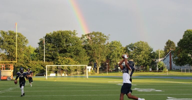 Simple Tips To Help You Understand Football